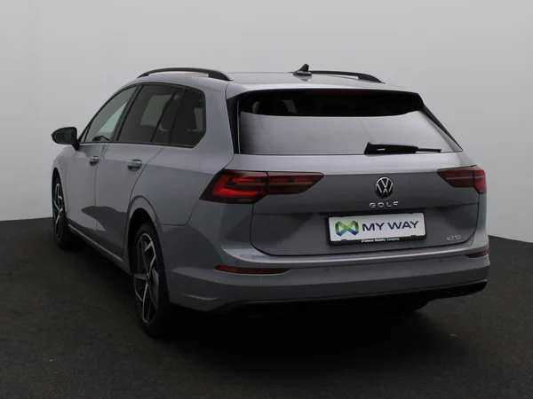 VOLKSWAGEN Golf VIII SW (2024) — foto 7 van 26