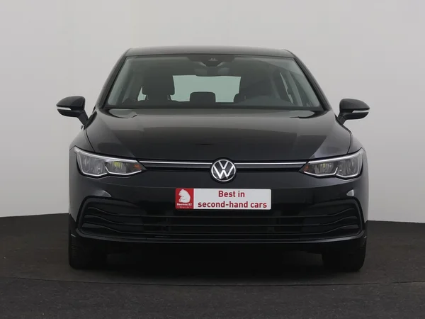 VOLKSWAGEN Golf (2024) — foto 26 van 28