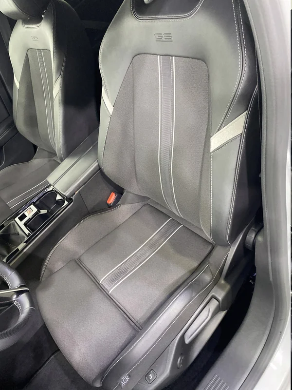 Opel Astra (2023) — foto 28 van 35