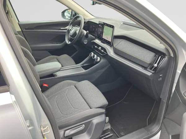 SKODA Kodiaq (2024) — foto 3 van 23