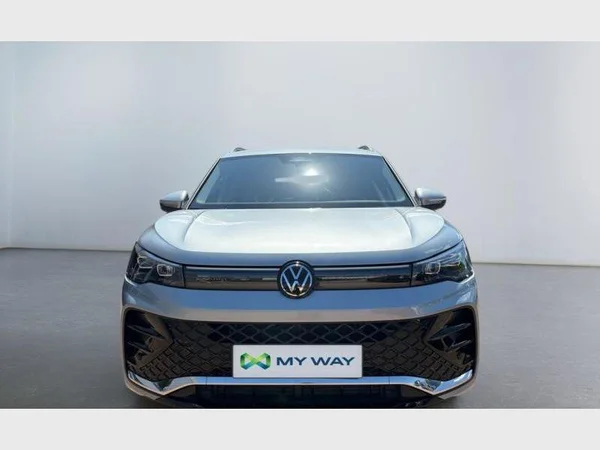 Volkswagen Tiguan (2024) — foto 21 van 26