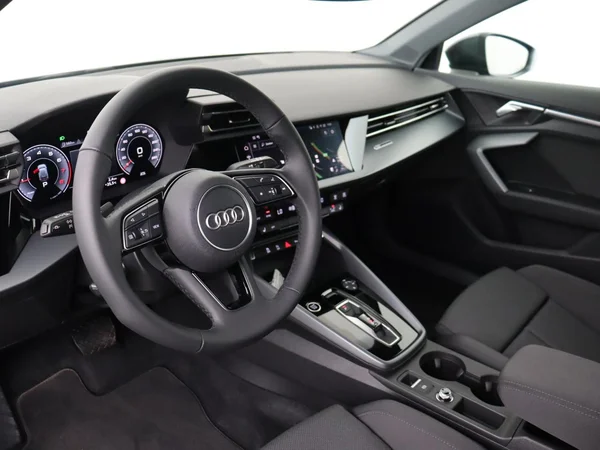 AUDI A3 Sportback (2025) — foto 15 van 18
