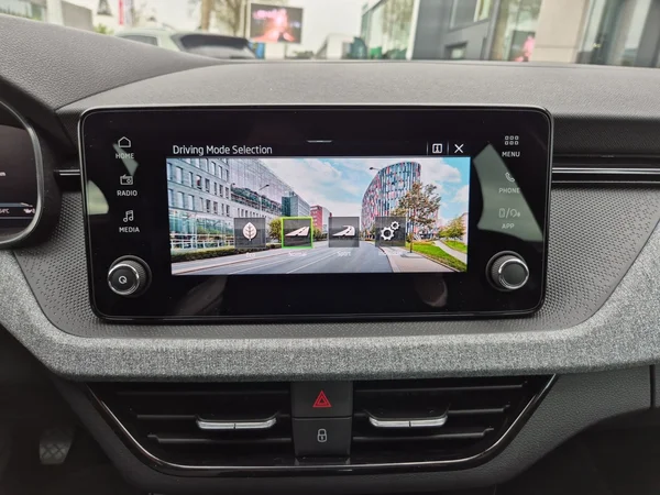 SKODA Kamiq (2025) — foto 13 van 21