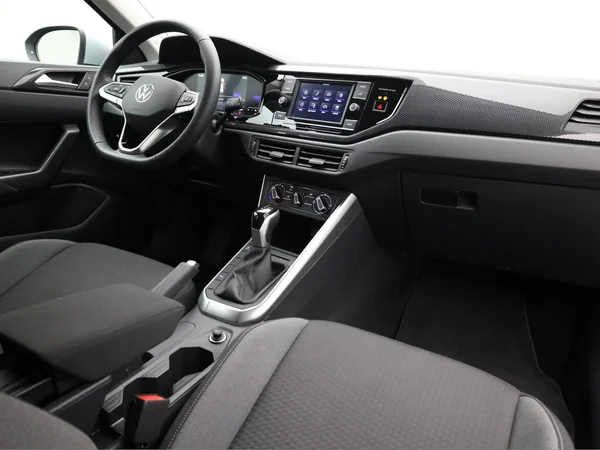 VOLKSWAGEN Taigo (2025) — foto 12 van 18