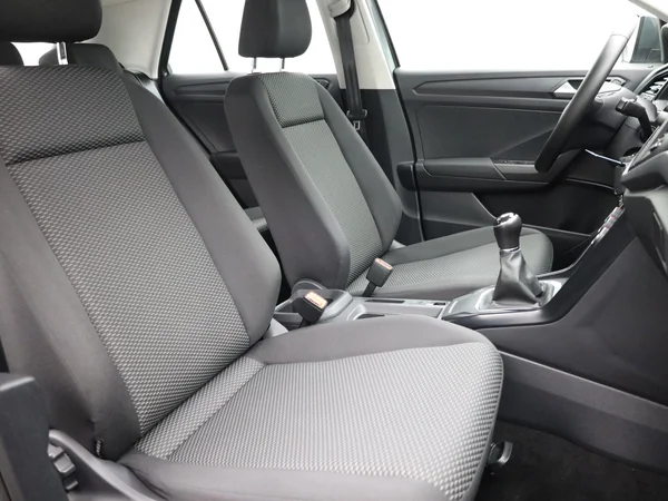 VOLKSWAGEN T-Roc (2019) — foto 16 van 17