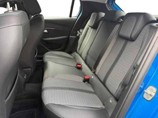 PEUGEOT 208 Dsl (2020) — foto 3 van 31