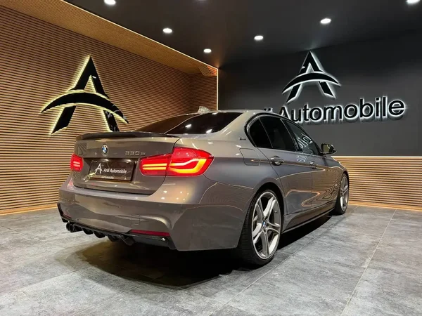 Bmw 330 (2016) — foto 20 van 24