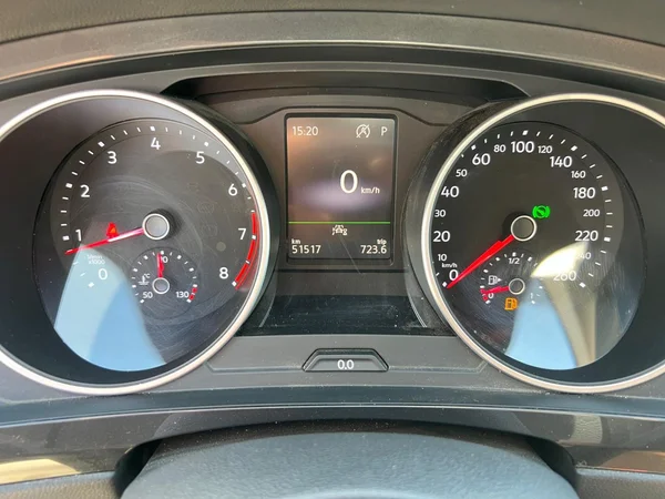 VOLKSWAGEN Tiguan (2023) — foto 7 van 24