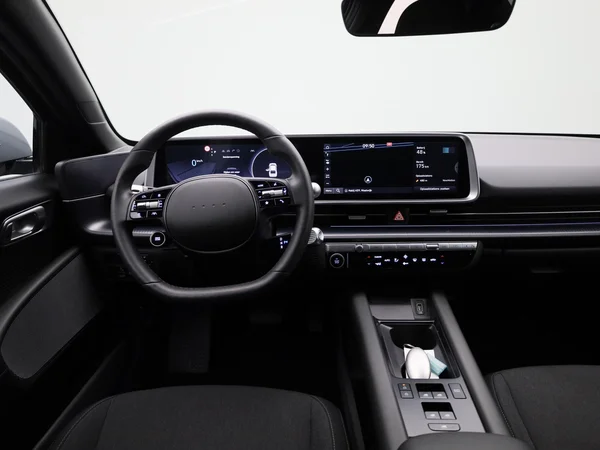 Hyundai IONIQ 6 (2024) — foto 38 van 40