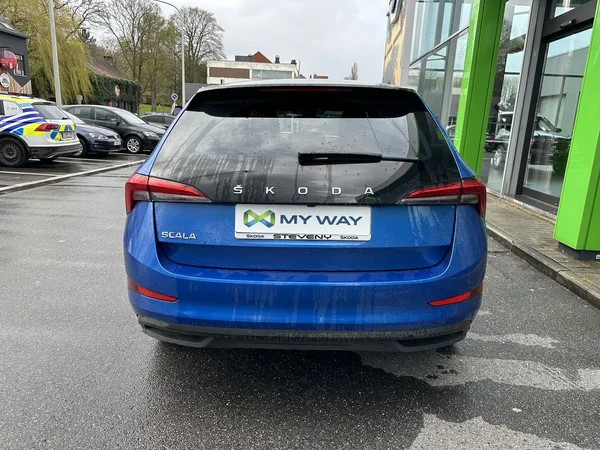 SKODA Scala (2024) — foto 12 van 22
