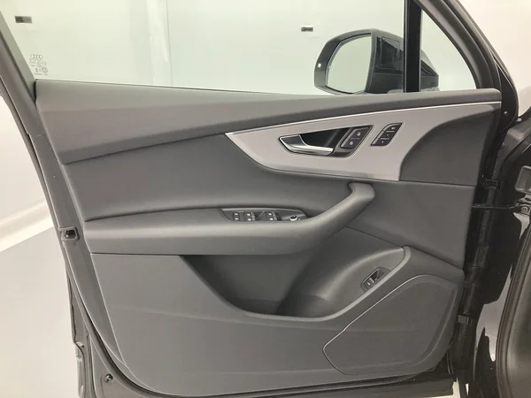 AUDI Q7 (2025) — foto 8 van 36