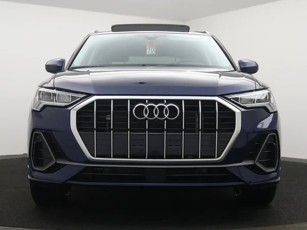 Audi Q3 (2023) — foto 19 van 26