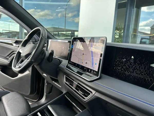 Volkswagen Tiguan (2024) — foto 15 van 30