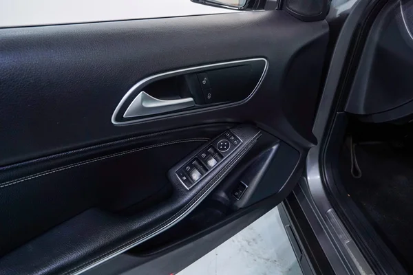 Mercedes-Benz GLA (H247) (2020) — foto 9 van 44