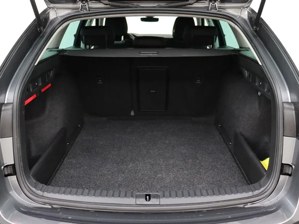 SKODA Octavia Combi (2024) — foto 6 van 18