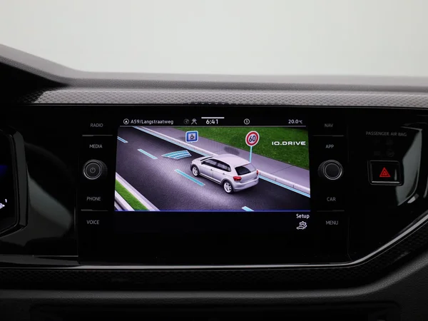 Volkswagen Polo (2023) — foto 22 van 38