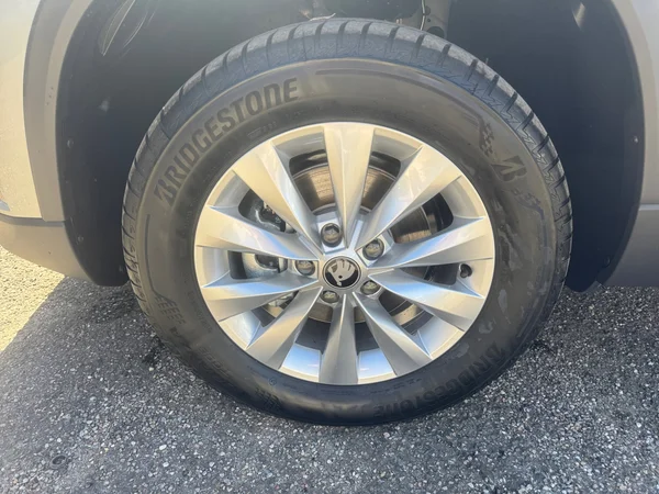 SKODA Karoq (2026) — foto 13 van 21