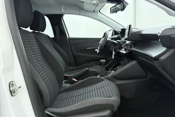 Peugeot 208 (2023) — foto 17 van 19