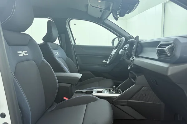 Dacia Bigster Hybrid (HEV) (2026) — foto 14 van 16