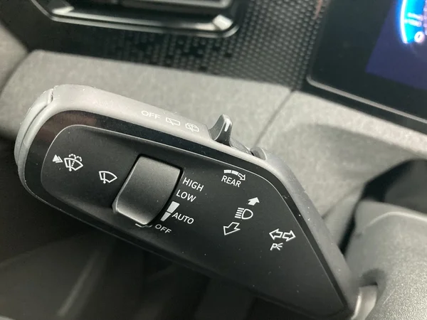 VOLKSWAGEN Tiguan (2025) — foto 26 van 36