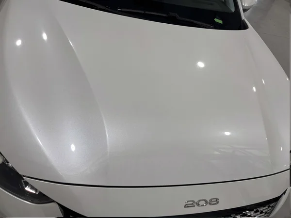 Peugeot E-208 (2021) — foto 33 van 51
