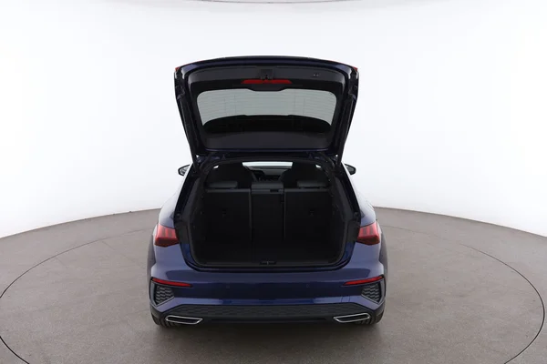 Audi A3 (2021) — foto 7 van 16