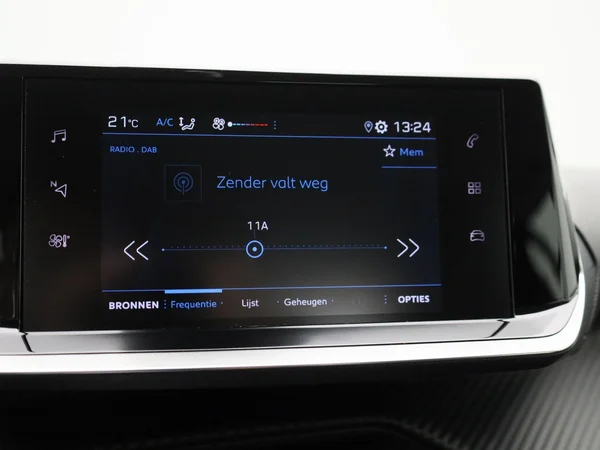 Peugeot 208 (2023) — foto 9 van 36