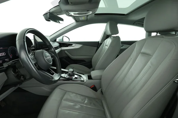 Audi A5 (2020) — foto 16 van 16