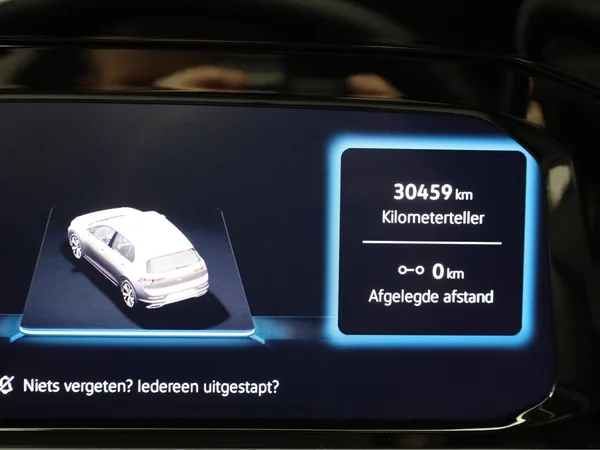 VOLKSWAGEN Golf VIII (2024) — foto 8 van 20