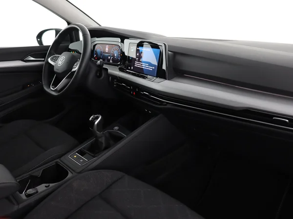 VOLKSWAGEN Golf (2024) — foto 3 van 28