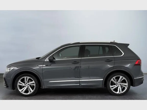 Volkswagen Tiguan (2021) — foto 30 van 35