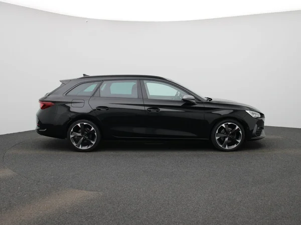 CUPRA Leon Sportstourer (2023) — foto 38 van 40