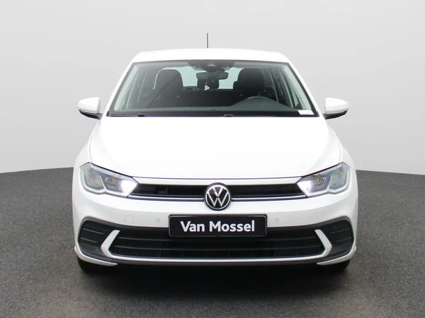 Volkswagen Polo (2023) — foto 23 van 38