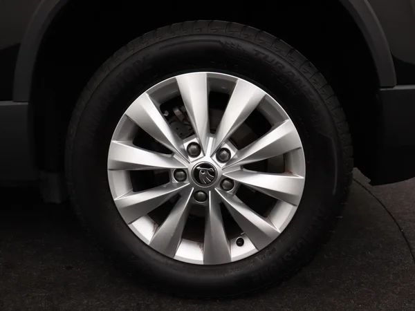 SKODA Karoq (2024) — foto 15 van 18