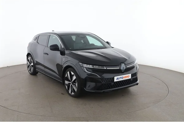 Renault Megane E Tech (2022) — foto 15 van 17
