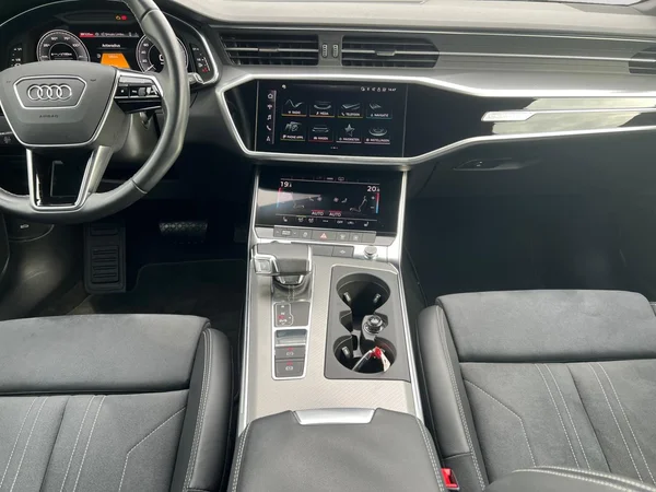 AUDI A6 Avant PHEV (2024) — foto 24 van 24
