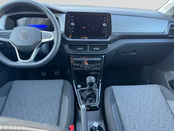 VOLKSWAGEN T-Cross (2025) — foto 9 van 14