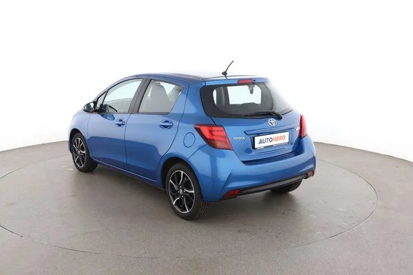 Toyota Yaris (2017) — foto 10 van 16