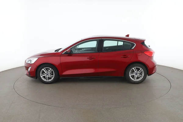 Ford Focus (2019) — foto 9 van 16