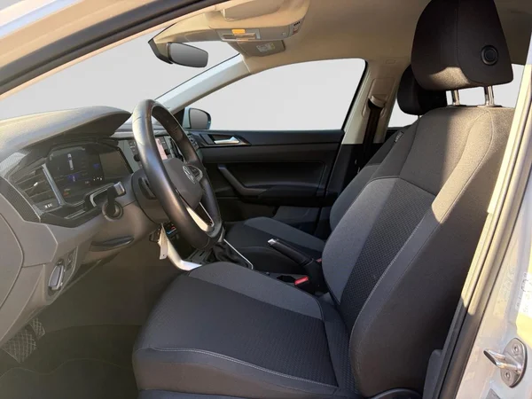 VOLKSWAGEN Polo (2023) — foto 9 van 15