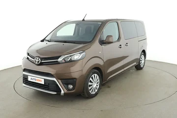 Toyota ProAce 0f54bcb8-d921-4b00-8566-95ac0a87fee1