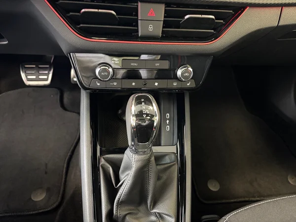 SKODA Kamiq (2026) — foto 2 van 17