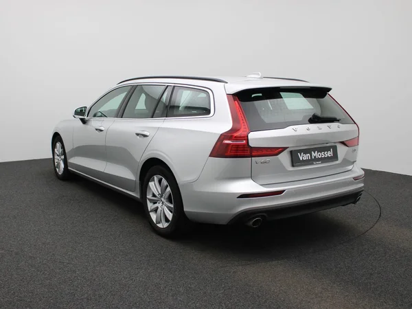 Volvo V60 (2022) — foto 12 van 44