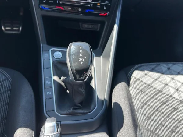 VOLKSWAGEN Taigo (2022) — foto 18 van 31