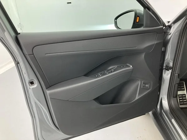 VOLKSWAGEN T-Roc (2026) — foto 13 van 36