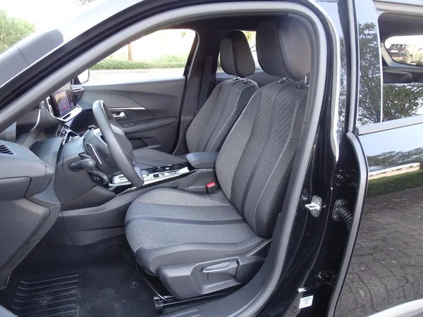 Peugeot 2008 (2025) — foto 16 van 18