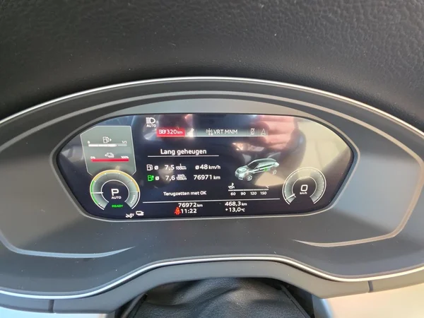 AUDI Q5 Sportback PHEV (2023) — foto 6 van 24