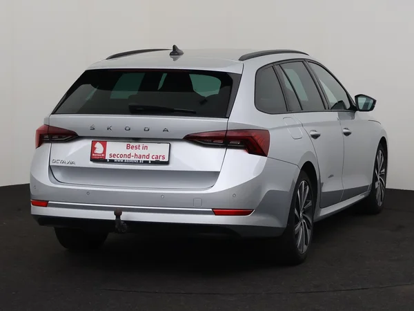 SKODA Octavia (2022) — foto 23 van 32