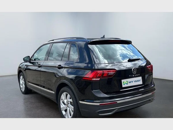 Volkswagen Tiguan (2021) — foto 27 van 30