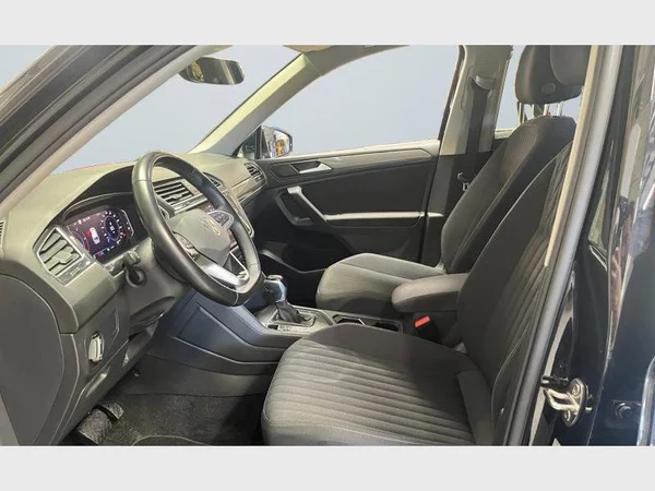 Volkswagen Tiguan Allspace (2022) — foto 2 van 29